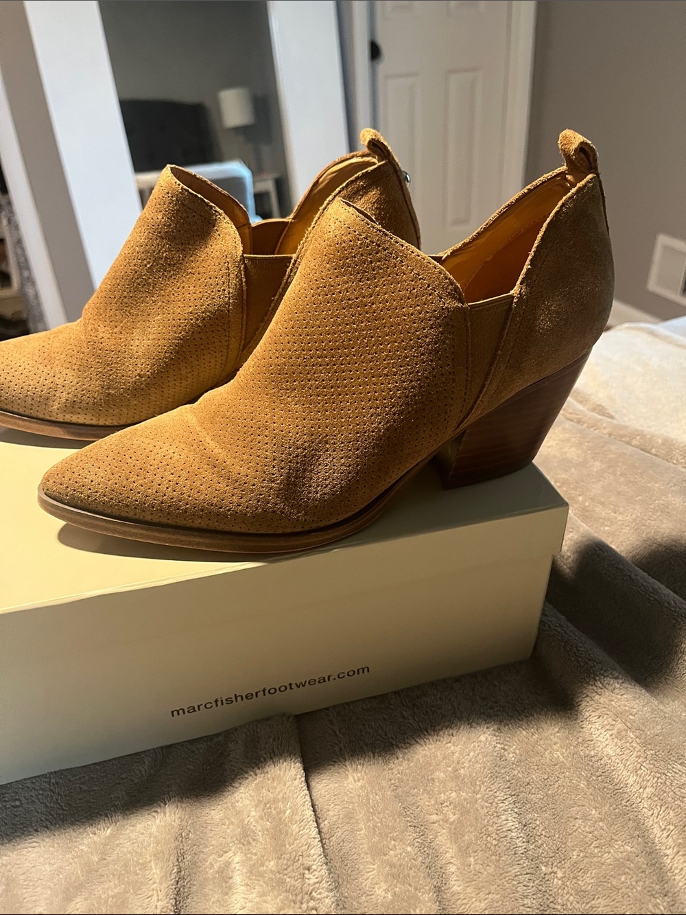 Marc Fisher Dalar Brown Suede Boots 8M
